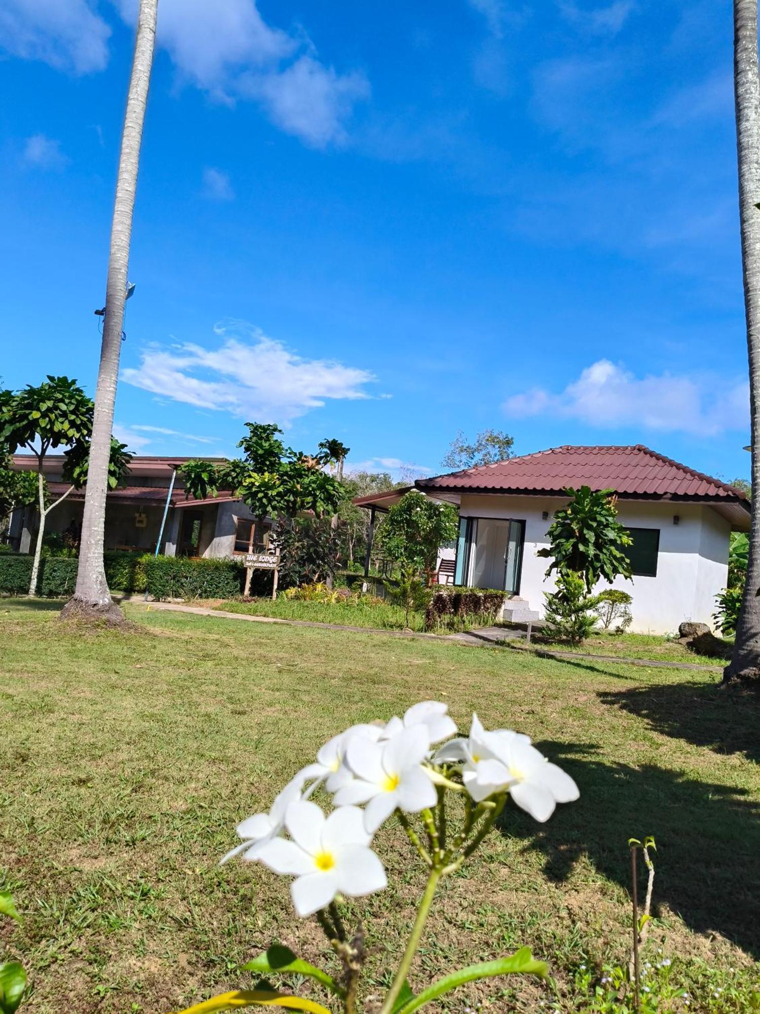 The Lodge At Koh Kood Ko Kut Bagian luar foto
